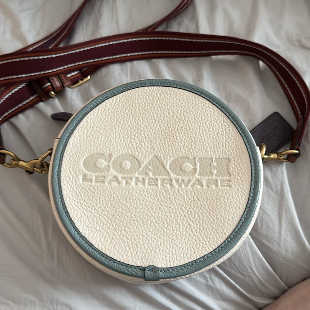 Kia Circle Bag In Colorblock